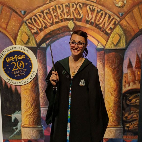 Meet your Posher, Elyse - Picture 1 of 1